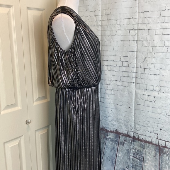 L’Agence Pleated Metallic Silver Black Satin Maxi Dress L Sexy Maximalist Disco - Picture 9 of 16